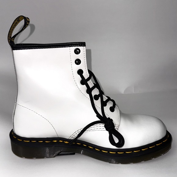 Dr. Martens 1460 8-Eye Combat Boots White Smooth Leather 11822 Men\'s Size 9 main image 5